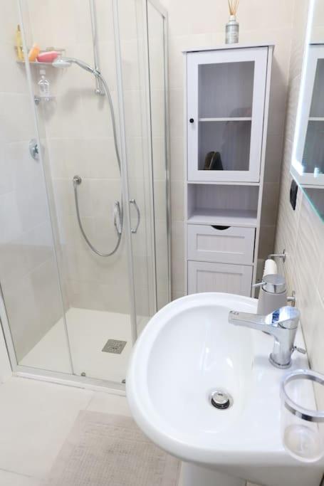 La Casa Di Loris Apartment Сарцана Екстериор снимка
